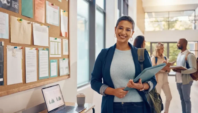 Best Grants and Scholarships for Adult Learners Returning to School